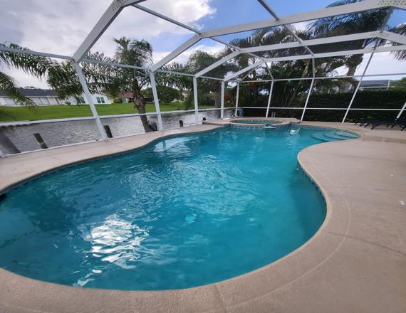 Professional Pool Cleaning